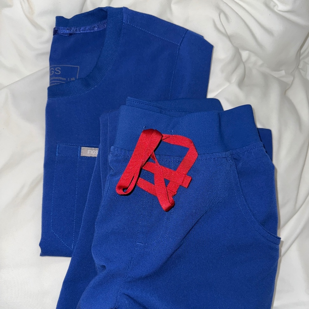 Winning Blue Figs Set